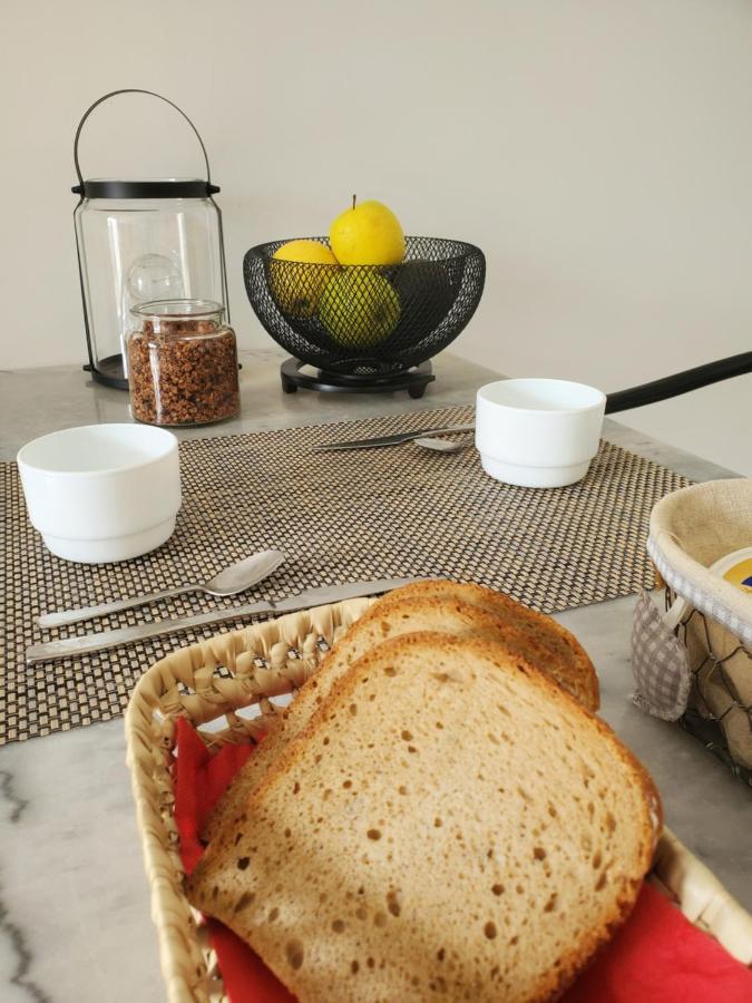Charmant Studio Moderne Avec Exterieur "Dormir En Provence" Fontvieille Exteriér fotografie